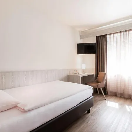 Ξενοδοχείο La Perla 3*
